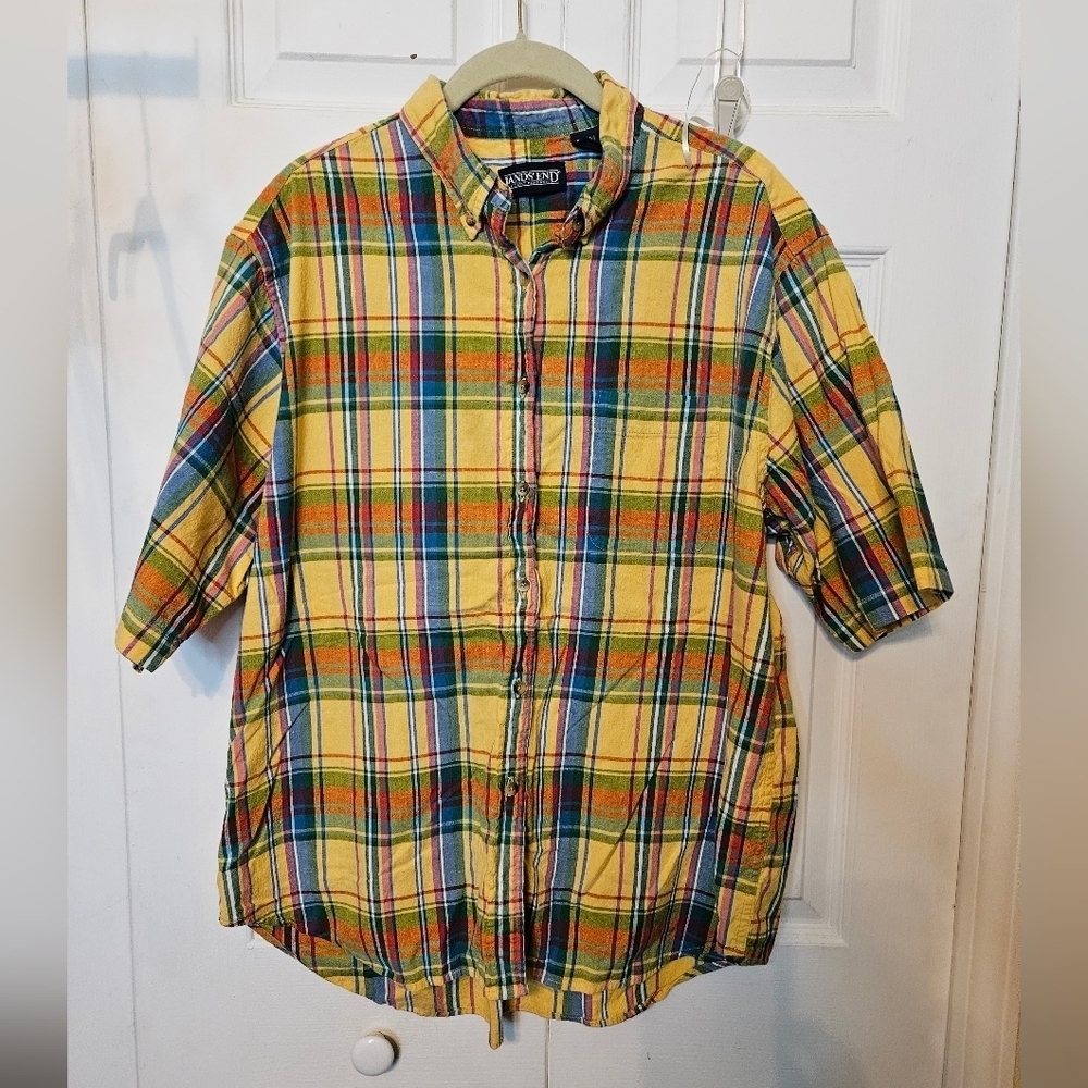 #074 Lands End- Pale Yellow Plaid w/button down collar short sleeves